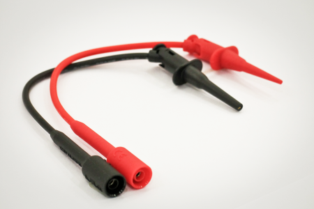 Два зажима для подключения к выводам ИС Keysight (Agilent) U1163A