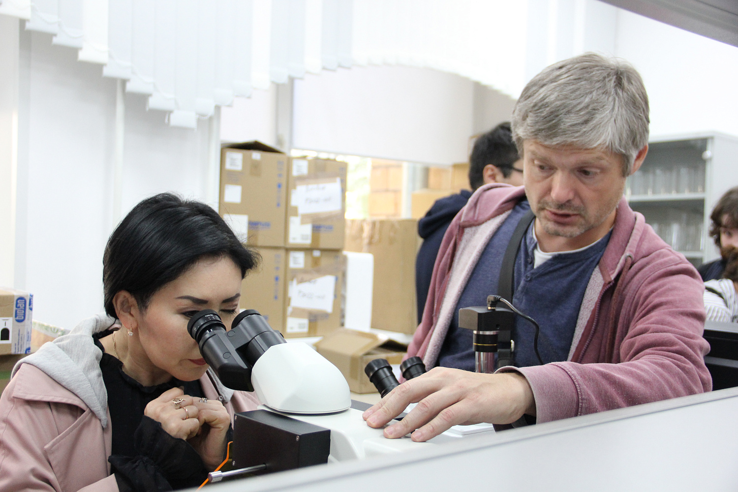 Микроскопы для ХНГИ ИМ. Н.Ф. КАТАНОВА