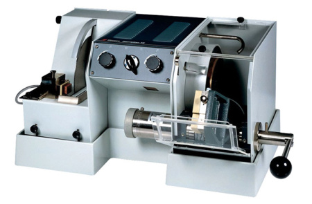 Высокоточная отрезная машина Struers Discoplan-TS